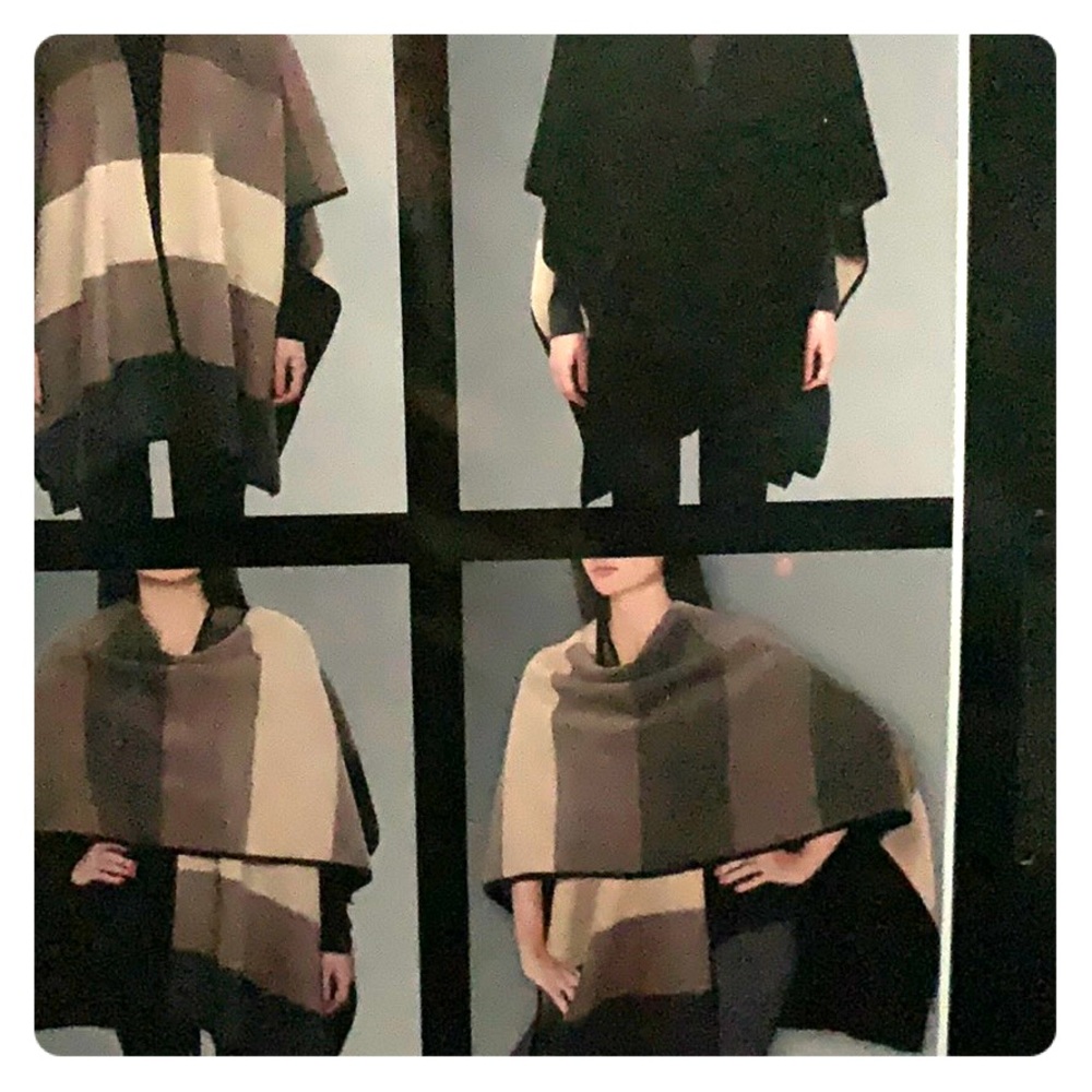 IKE BEHAR reversible fashion wrap